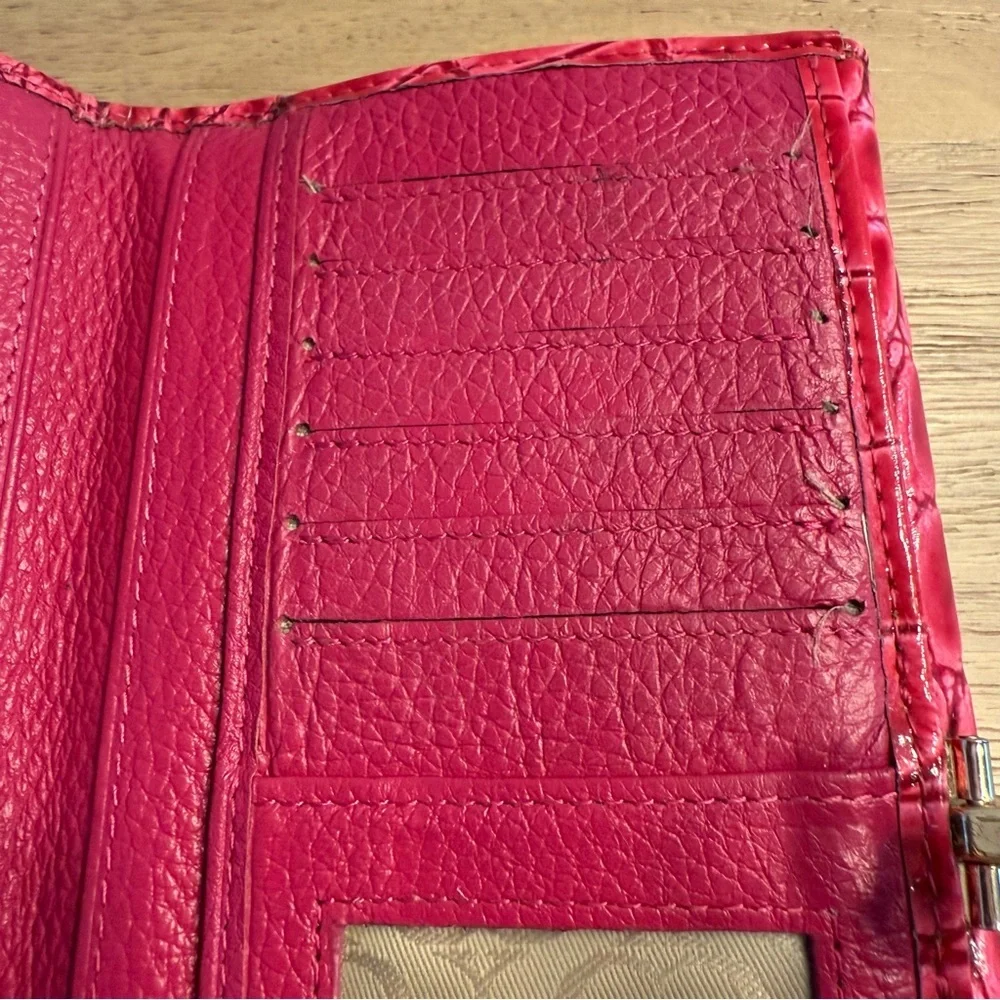 Pink Crocodile Embossed Leather Wallet - Picture 5 of 10